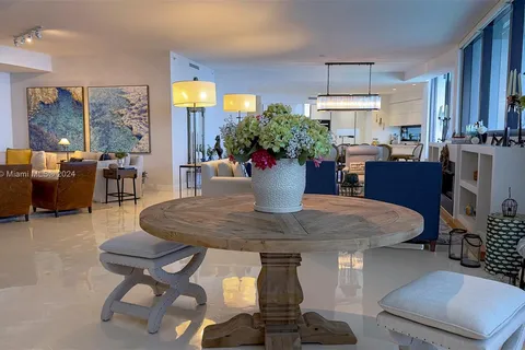 18555 Collins Ave # 3105, Sunny Isles Beach FL 33160