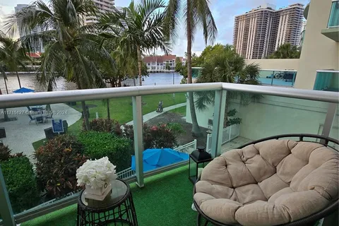 19390 Collins Ave # 209, Sunny Isles Beach FL 33160