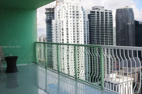 1200 Brickell Bay Dr # 4214, Miami FL 33131