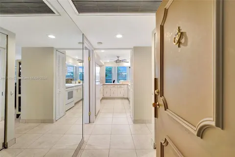 601 Three Islands Blvd # 205, Hallandale Beach FL 33009