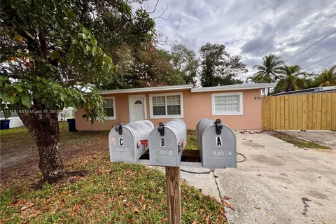 830 SW 6th St # B, Hallandale Beach FL 33009