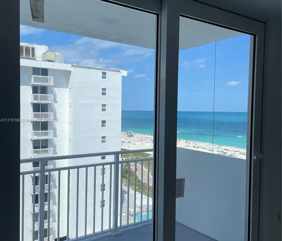 345 Ocean Dr # 919, Miami Beach FL 33139