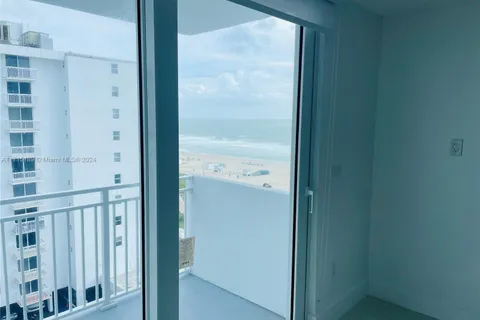 345 Ocean Dr # 919, Miami Beach FL 33139