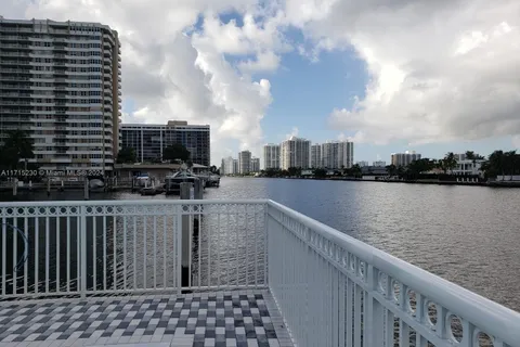 1913 S Ocean Dr # 217, Hallandale Beach FL 33009