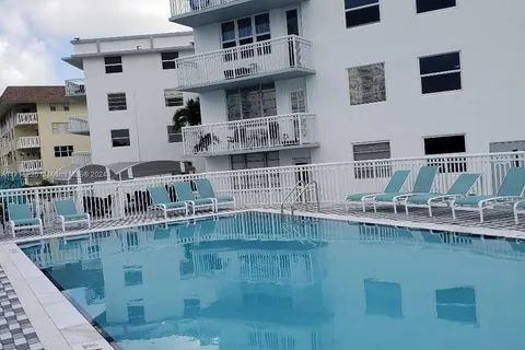 1913 S Ocean Dr # 217, Hallandale Beach FL 33009