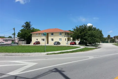 2185 NW 16 TERRACE # 3, Miami FL 33125