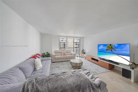 5701 Collins Ave # 1415, Miami Beach FL 33140