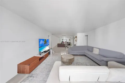 5701 Collins Ave # 1415, Miami Beach FL 33140