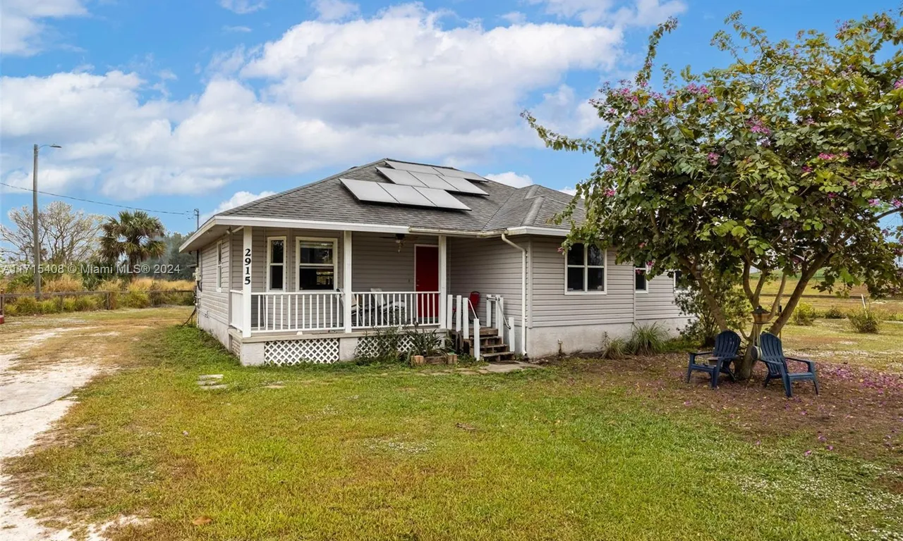 2915 Ortona Locks Rd, Moore Haven FL 33471