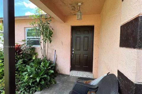 3528 SW 12th Ct, Fort Lauderdale FL 33312