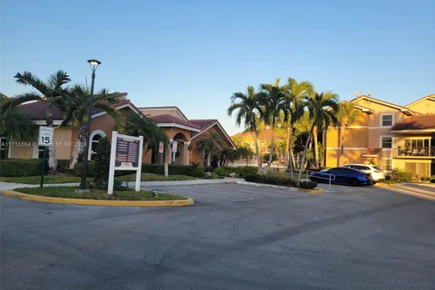 9055 Wiles Rd # 102, Coral Springs FL 33067