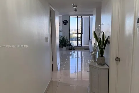 300 Three Islands Blvd # 517, Hallandale Beach FL 33009