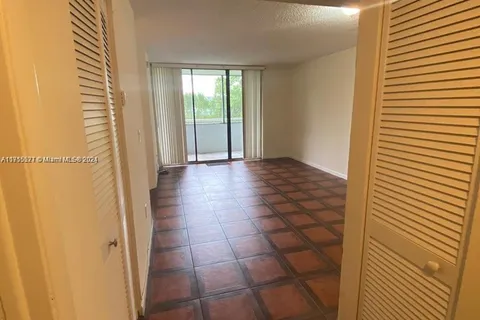 8215 SW 152nd Ave # 209, Miami FL 33193