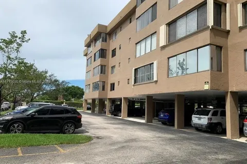 8020 Hampton Blvd # 309, North Lauderdale FL 33068