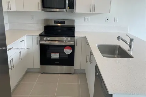 1351 SE 7th Ter, Homestead FL 33034