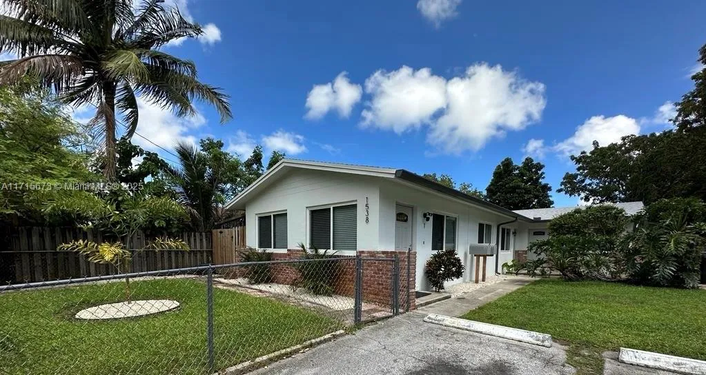 1538 NE 5th Ave, Fort Lauderdale FL 33304