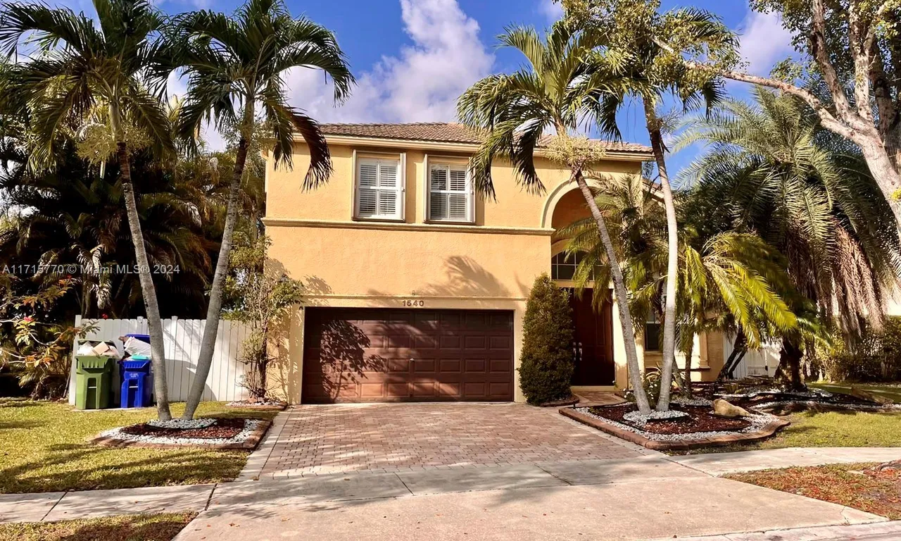 1540 SW 171st Ter, Pembroke Pines FL 33027