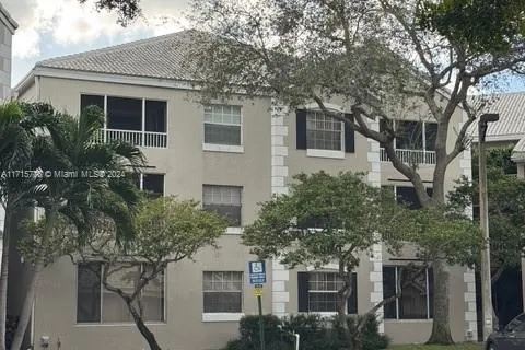 2880 N Oakland Forest Dr # 209, Oakland Park FL 33309