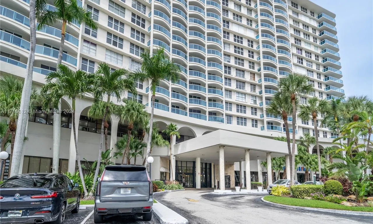 3800 S Ocean Dr # 325, Hollywood FL 33019