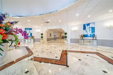 3800 S Ocean Dr # 325, Hollywood FL 33019