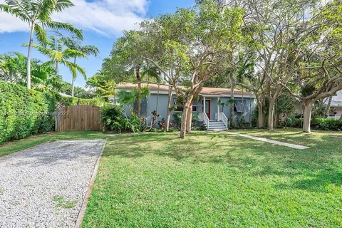 7641 SW 60th Ave, South Miami FL 33143