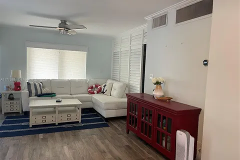 1775 Harbourview Dr # 11, Fort Lauderdale FL 33316