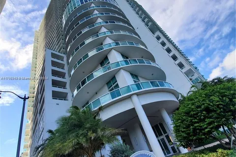 1800 N Bayshore Dr # 2211, Miami FL 33132