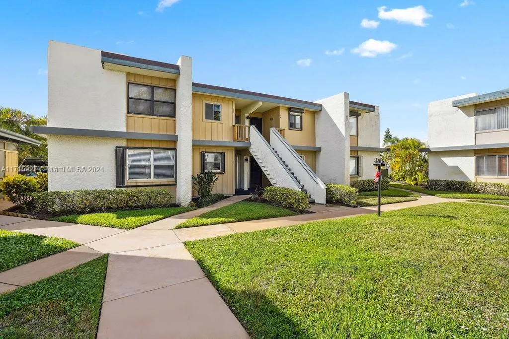 1551 NE 13th Ter # 13, Jensen Beach FL 34957