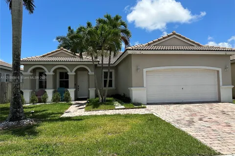 1231 SE 16th Ave, Homestead FL 33035