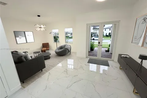 4458 SW 122nd Way, Davie FL 33330