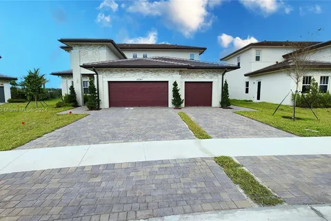 12347 SW 43rd Ct, Davie FL 33330