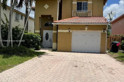 15623 SW 100th Ter, Miami FL 33196