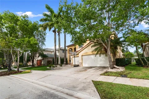 1095 Chenille Cir # 1095, Weston FL 33327