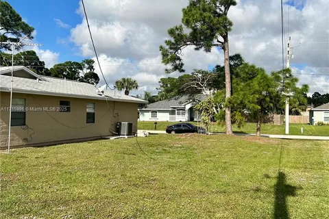 592 SW Todd Ave, Port St. Lucie FL 34983