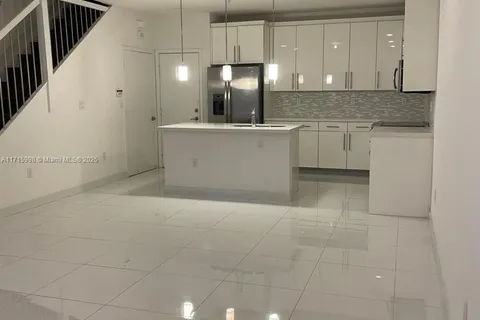 2621 NE 212th Terrace # 210, Aventura FL 33180