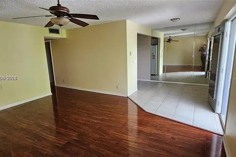 251 SW 132nd # 417H, Pembroke Pines FL 33027