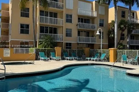 1450 SE 3rd Ave # 302, Dania Beach FL 33004