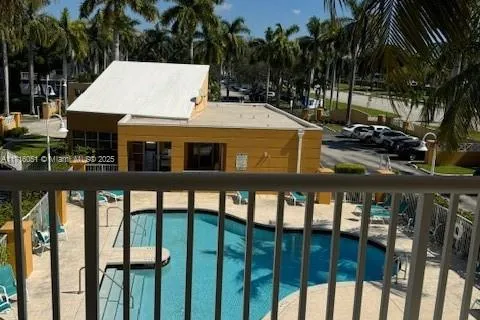 1450 SE 3rd Ave # 302, Dania Beach FL 33004