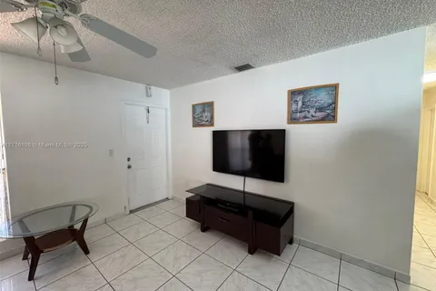 800 N 65th Ave, Hollywood FL 33024