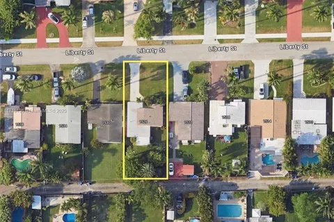 1526 Liberty St, Hollywood FL 33020