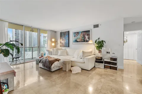 1155 Brickell Bay Dr # 1903, Miami FL 33131