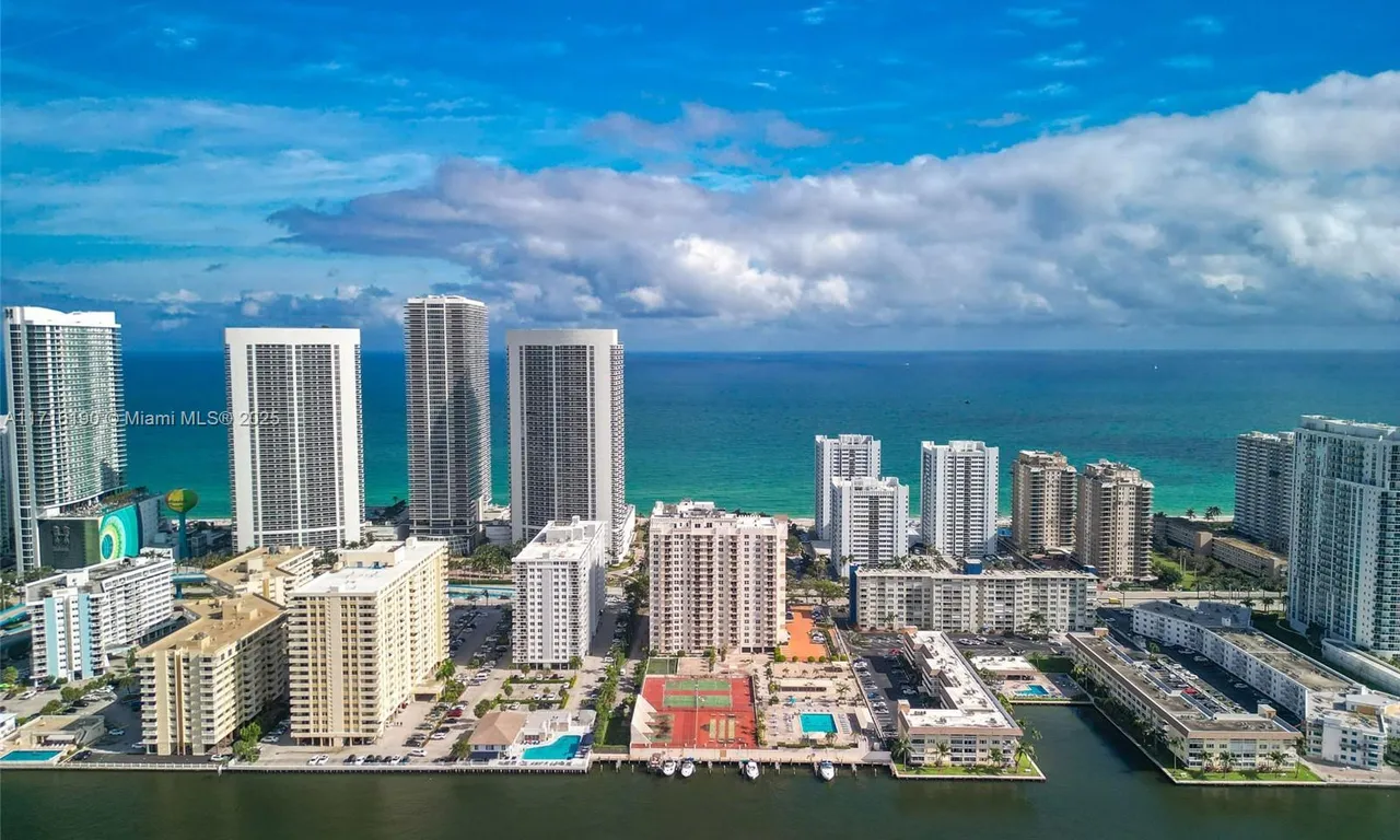 1865 S Ocean Dr # 4A, Hallandale Beach FL 33009