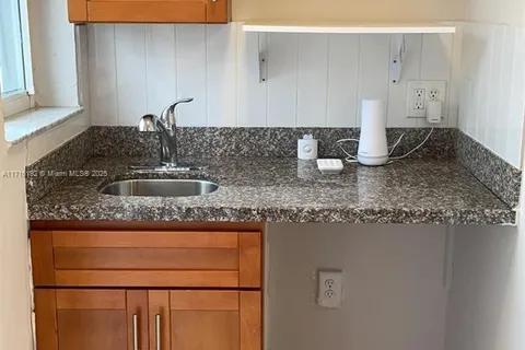 7561 Venetian St # 4, Miramar FL 33023