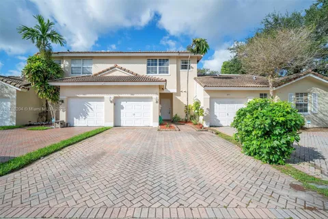 3981 NW 90th Way, Sunrise FL 33351