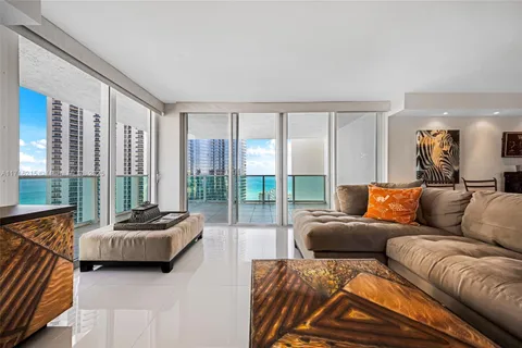 100 Bayview Dr # 1905, Sunny Isles Beach FL 33160