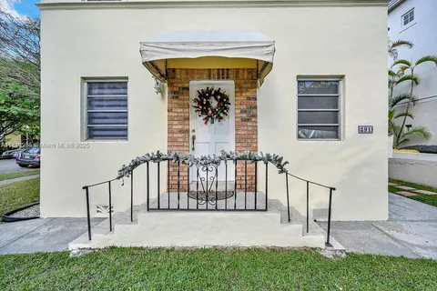 291 Navarre Ave, Coral Gables FL 33134