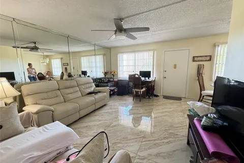 13355 SW 9th Ct # 314H, Pembroke Pines FL 33027