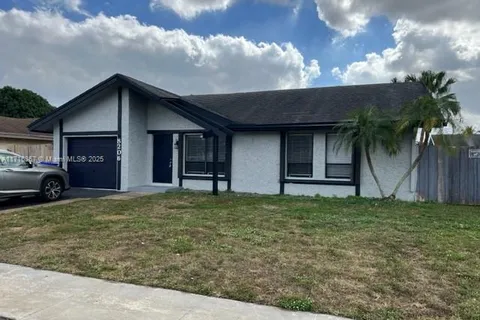 8206 SW 13th St # 8206, North Lauderdale FL 33068