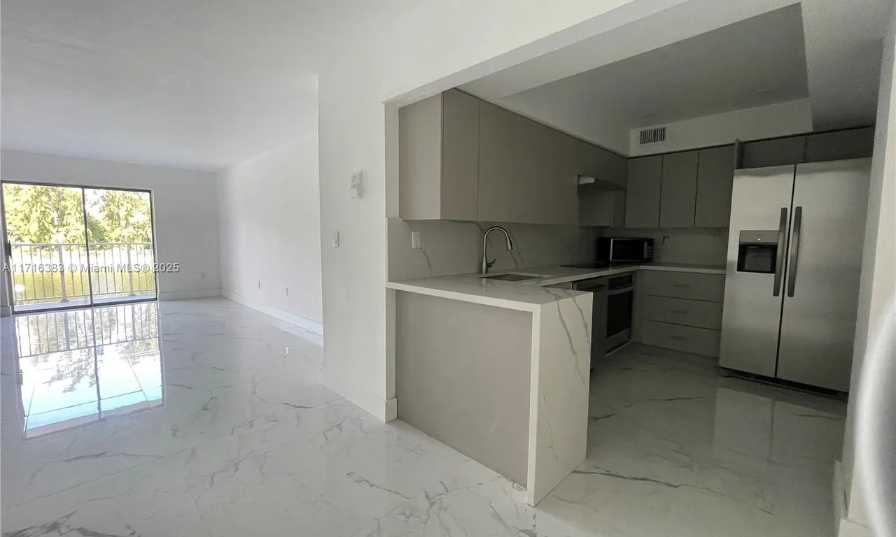 16465 NE 22nd Ave # 203, North Miami Beach FL 33160