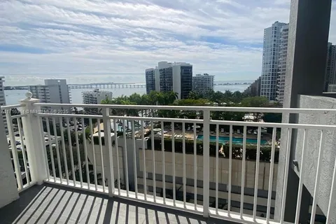 185 SE 14th Ter # 1407, Miami FL 33131